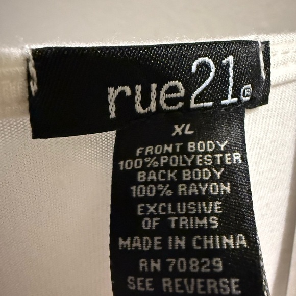 Rue21 XL White Floral Long Sleeve Blouse - Picture 3 of 6